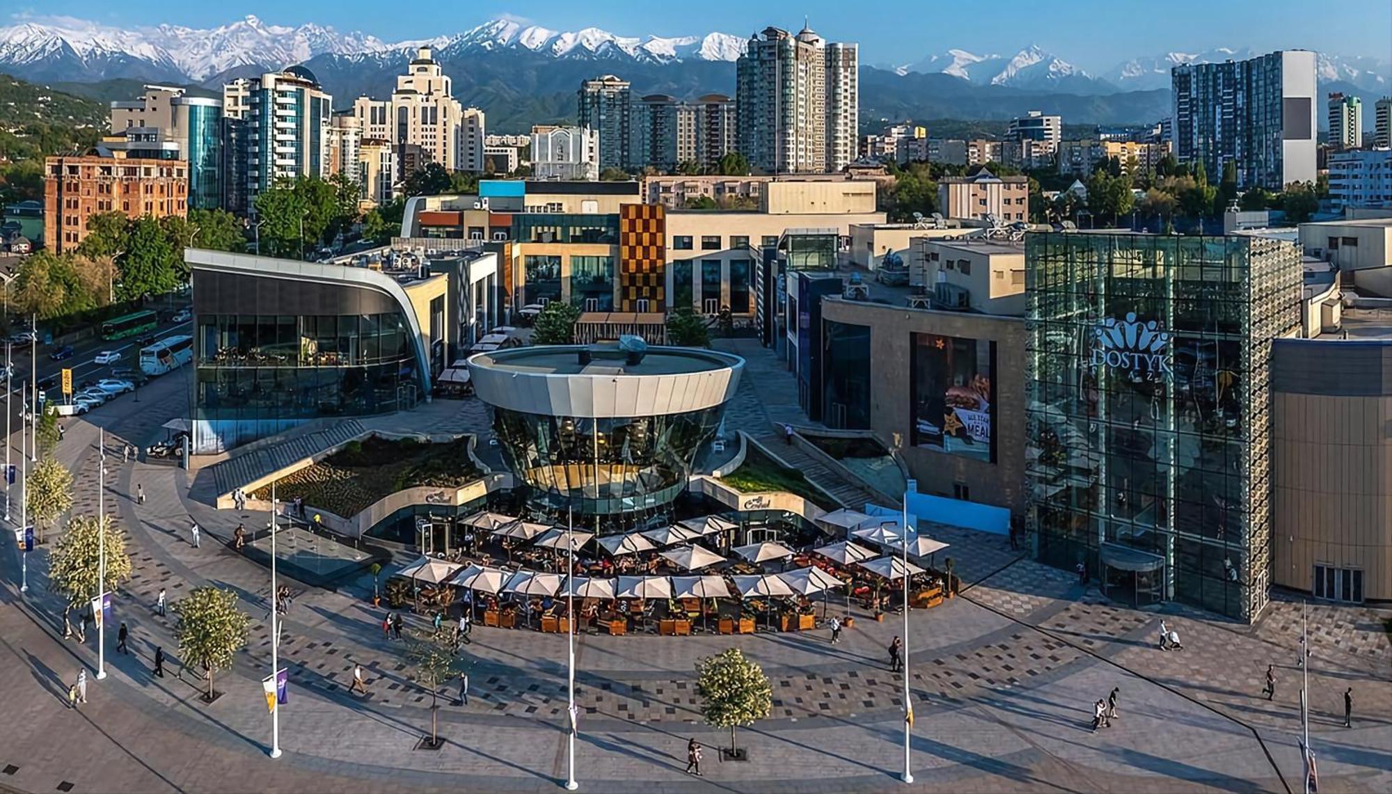 Nadezhda Apartments In Touristic Area, On The Dostyk Avenue 89 Almaty Exterior foto